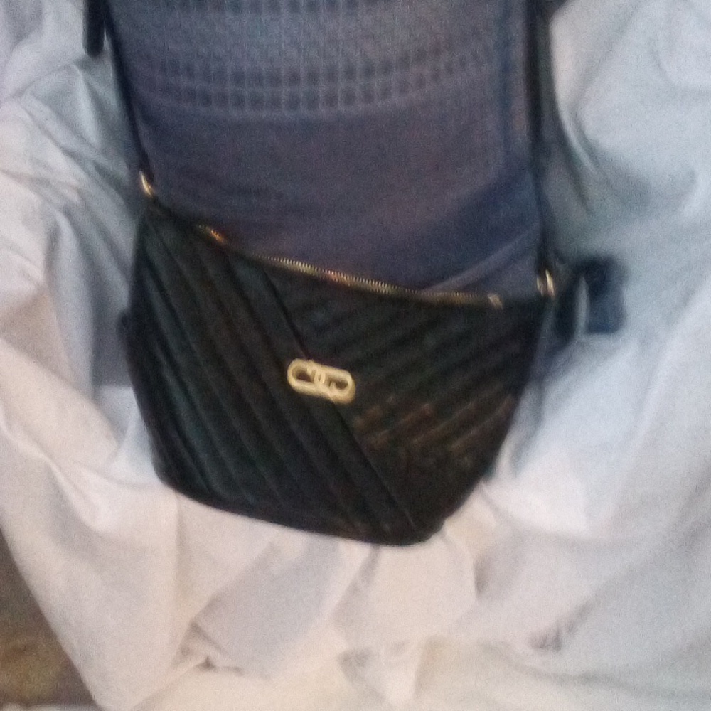 Purse - Picture 3 of 3